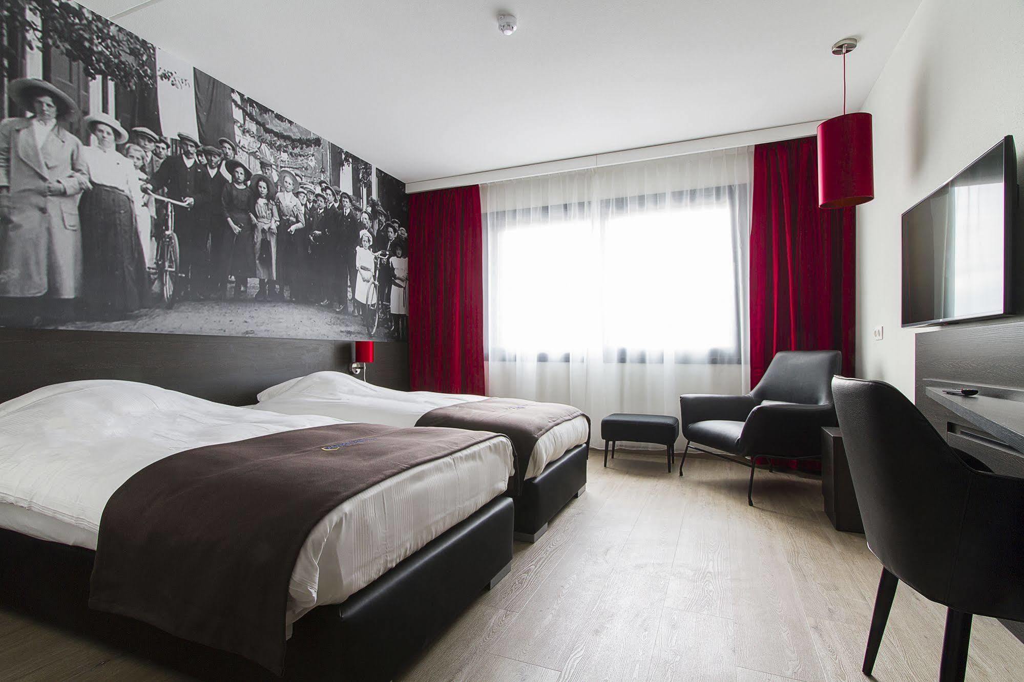 Bastion Hotel Eindhoven Waalre Exterior photo