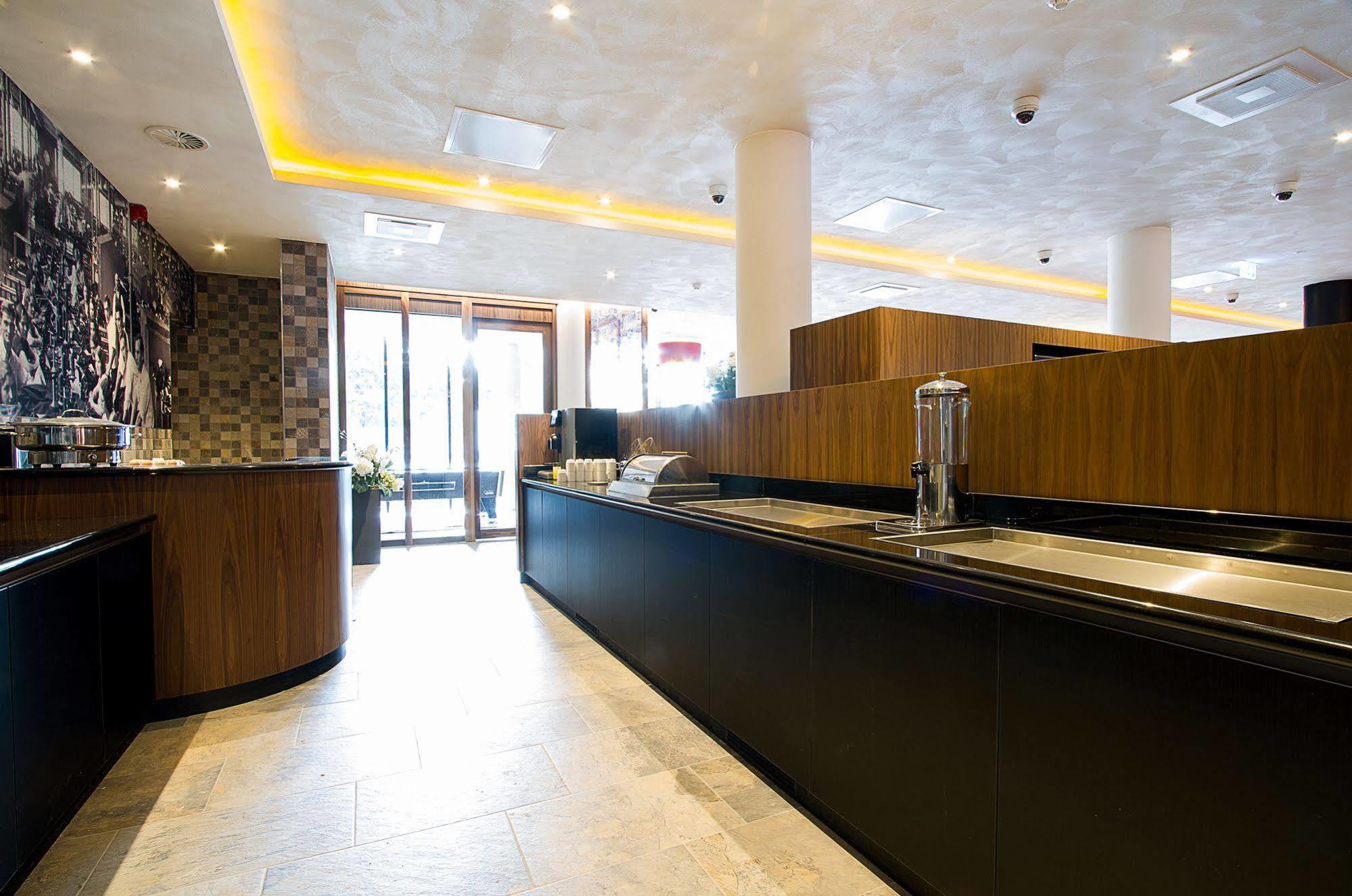 Bastion Hotel Eindhoven Waalre Exterior photo